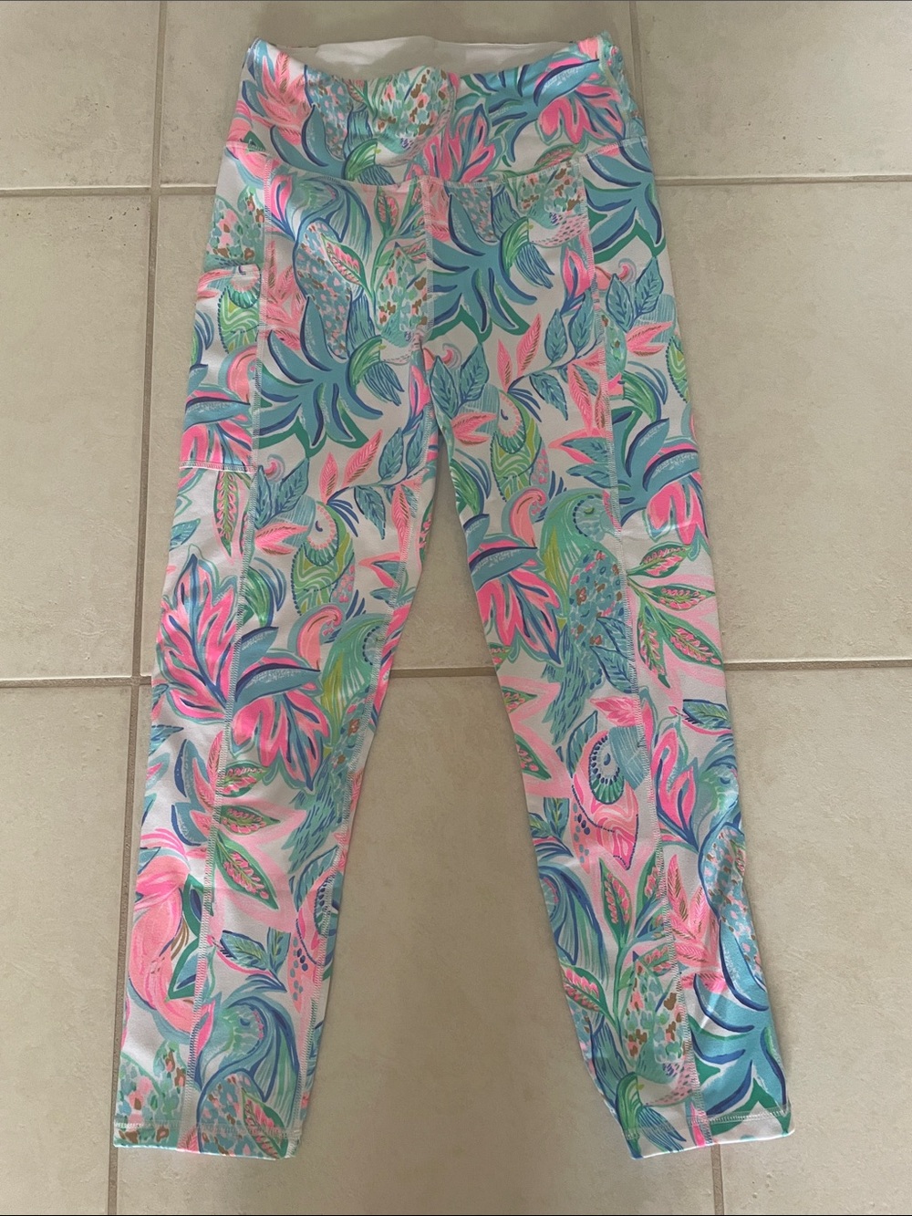 Lilly Pulitzer Weekender High Rise 24” Luxletic Legging SPF 50